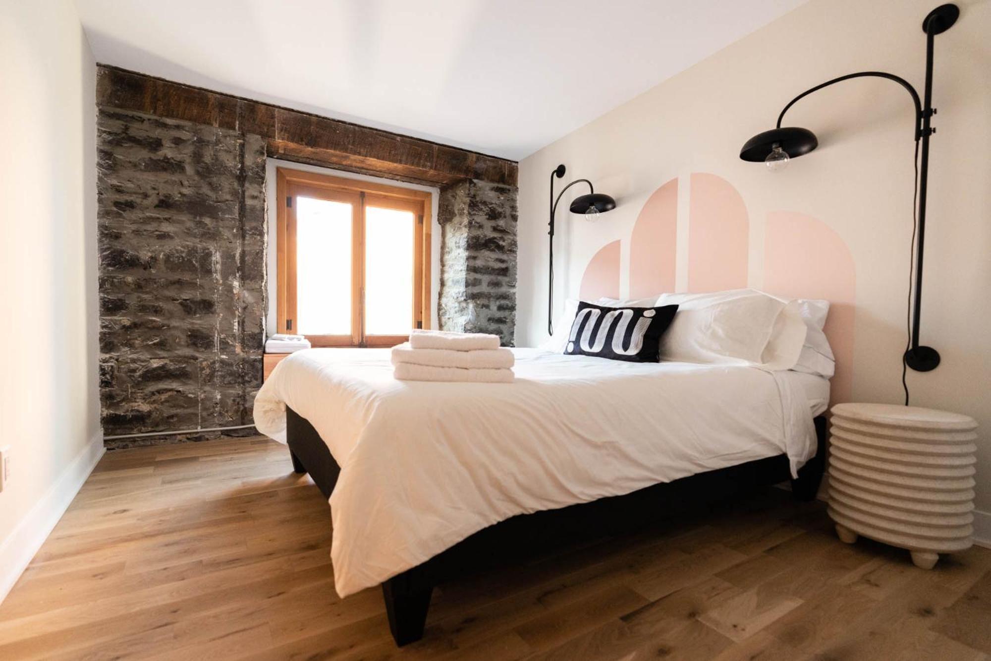 Maison Place Royale By Luxury In Transit Монреал Екстериор снимка