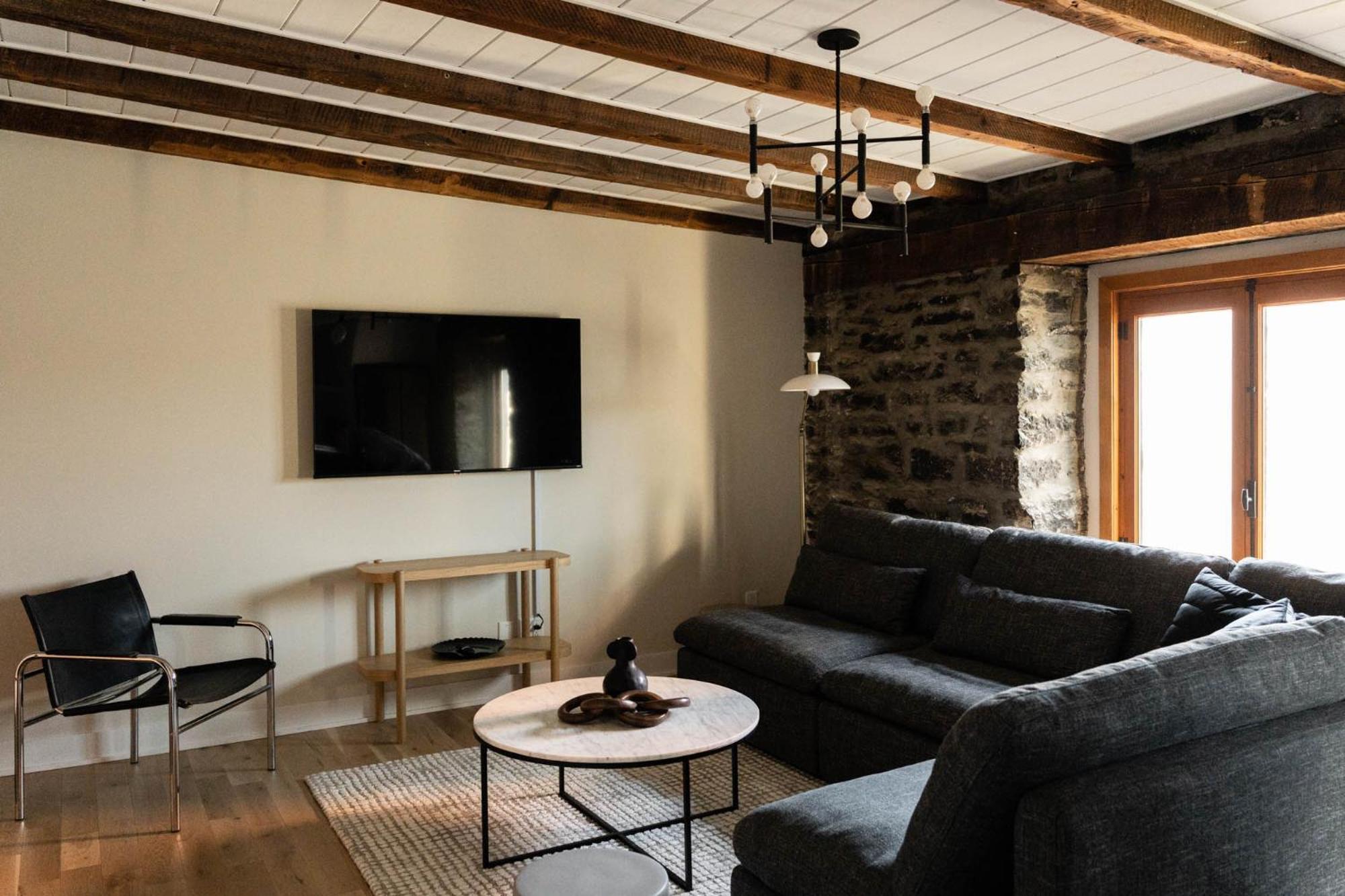 Maison Place Royale By Luxury In Transit Монреал Екстериор снимка