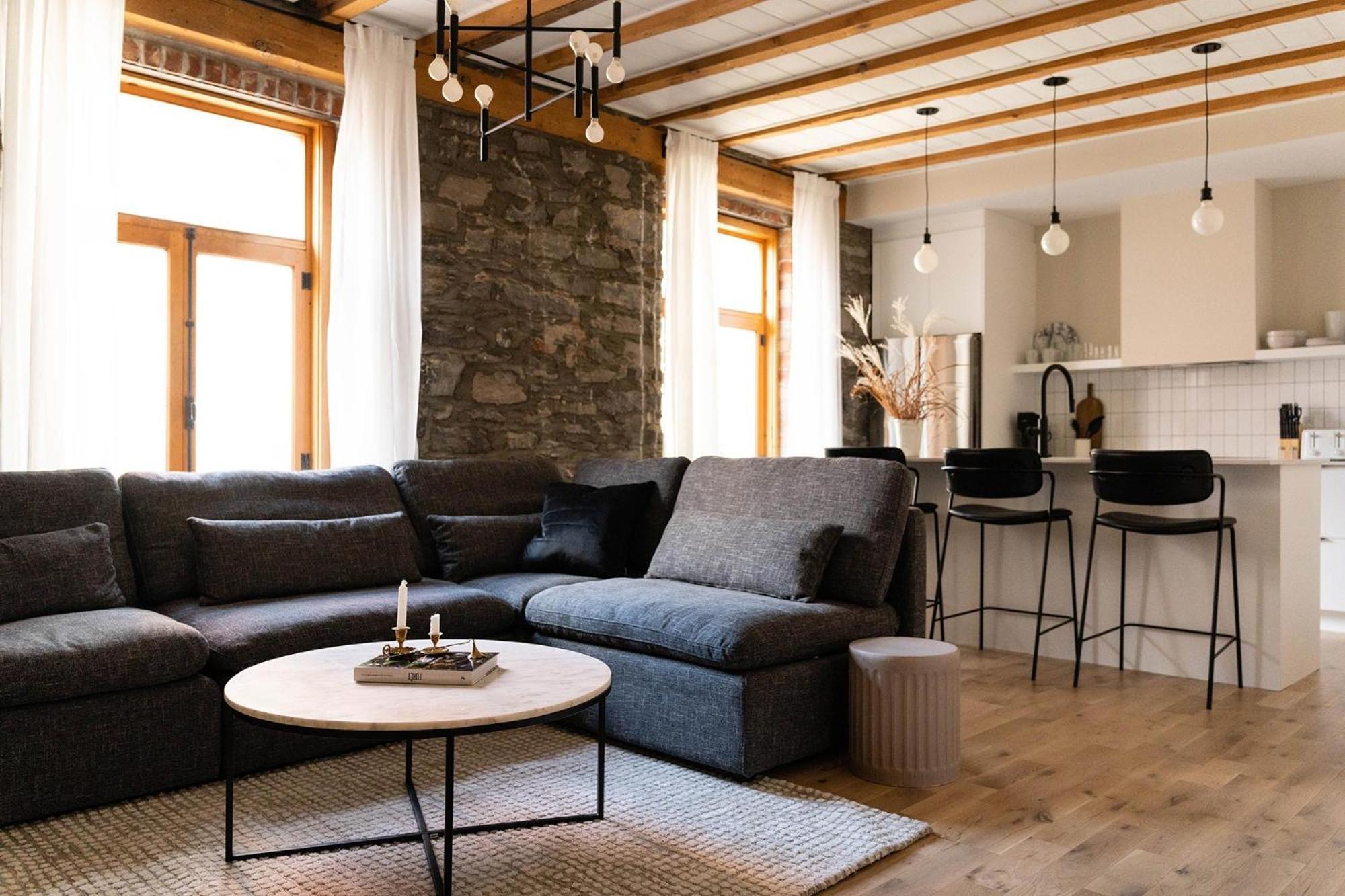 Maison Place Royale By Luxury In Transit Монреал Екстериор снимка