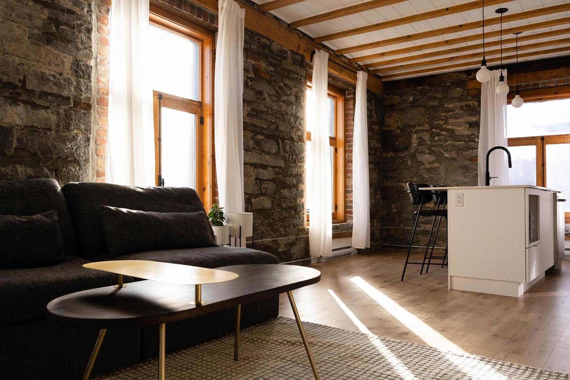 Maison Place Royale By Luxury In Transit Монреал Екстериор снимка