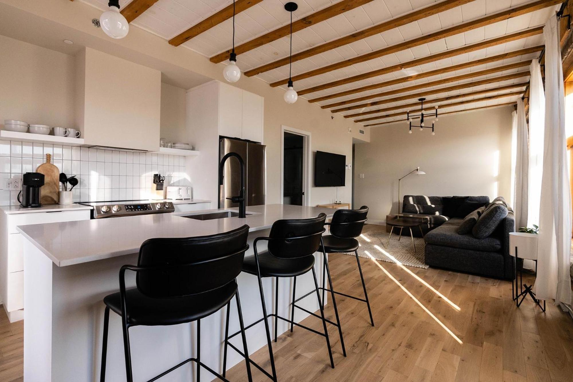 Maison Place Royale By Luxury In Transit Монреал Екстериор снимка