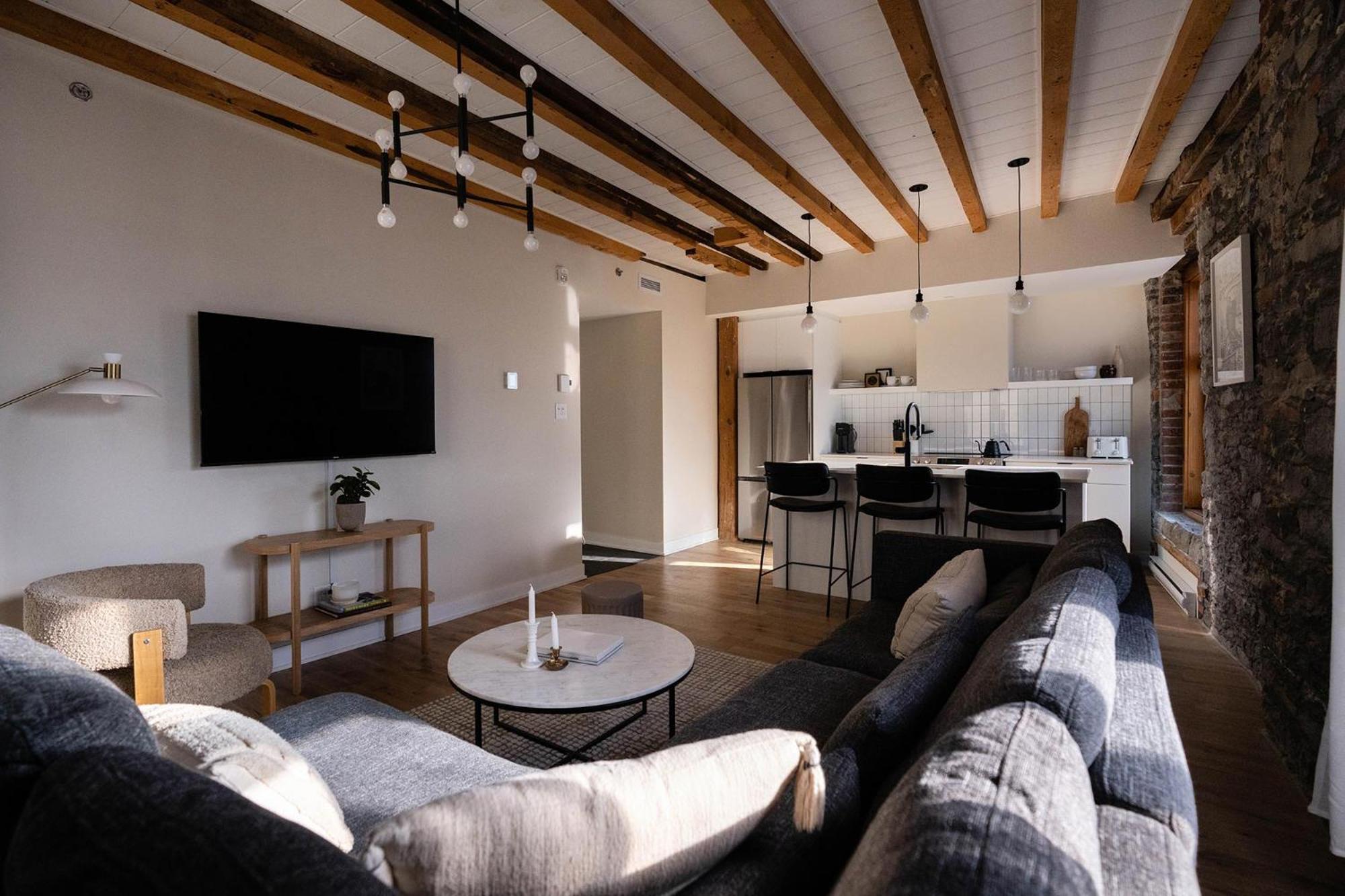 Maison Place Royale By Luxury In Transit Монреал Екстериор снимка