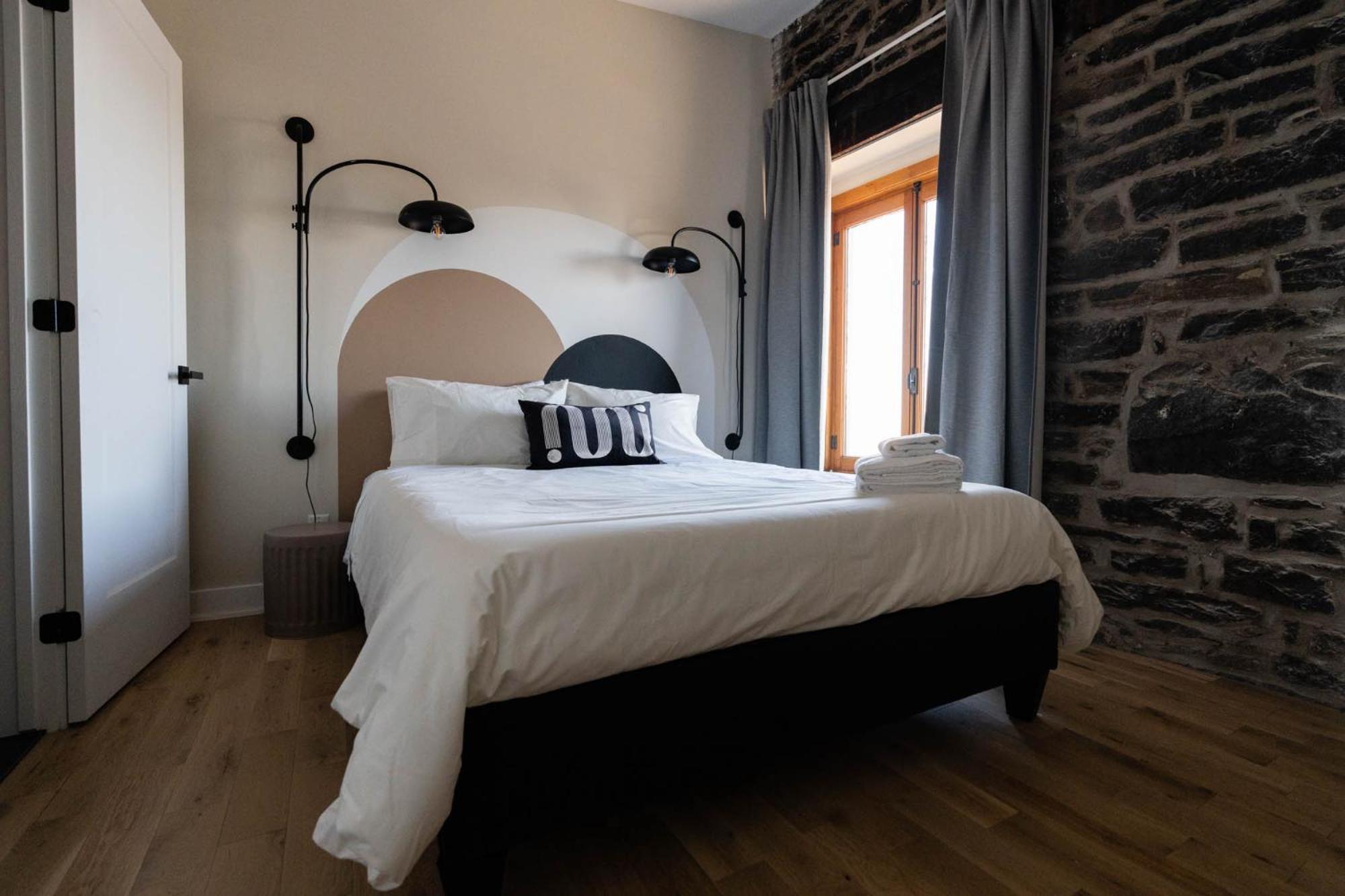Maison Place Royale By Luxury In Transit Монреал Екстериор снимка
