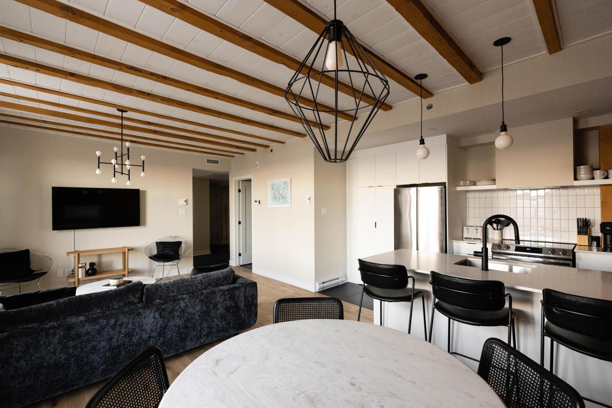 Maison Place Royale By Luxury In Transit Монреал Екстериор снимка